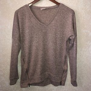 V-Neck Altar’d State sweater